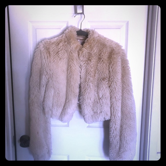 faux fur short jacket beige